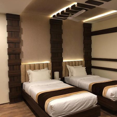Hotel Kailas Pvt Ltd Birganj エクステリア 写真
