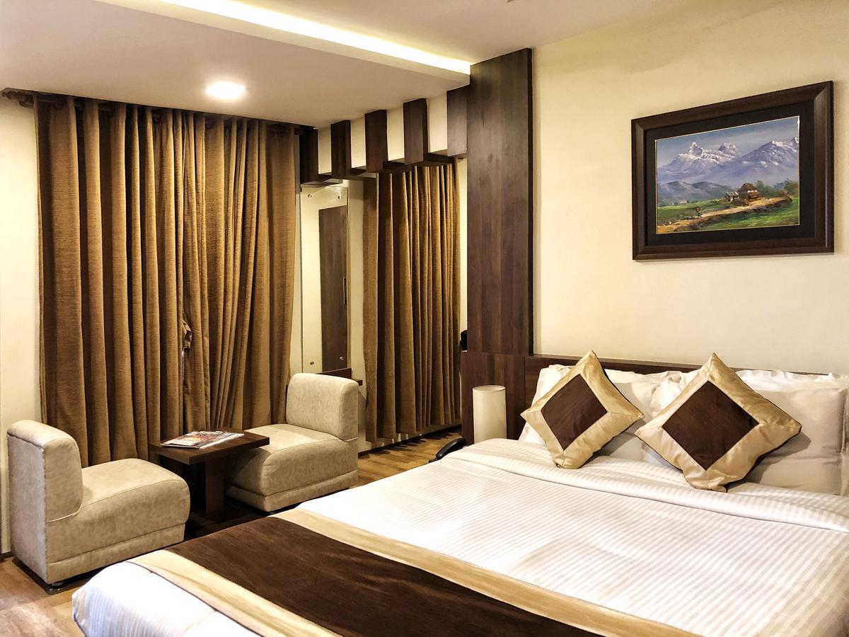 Hotel Kailas Pvt Ltd Birganj エクステリア 写真